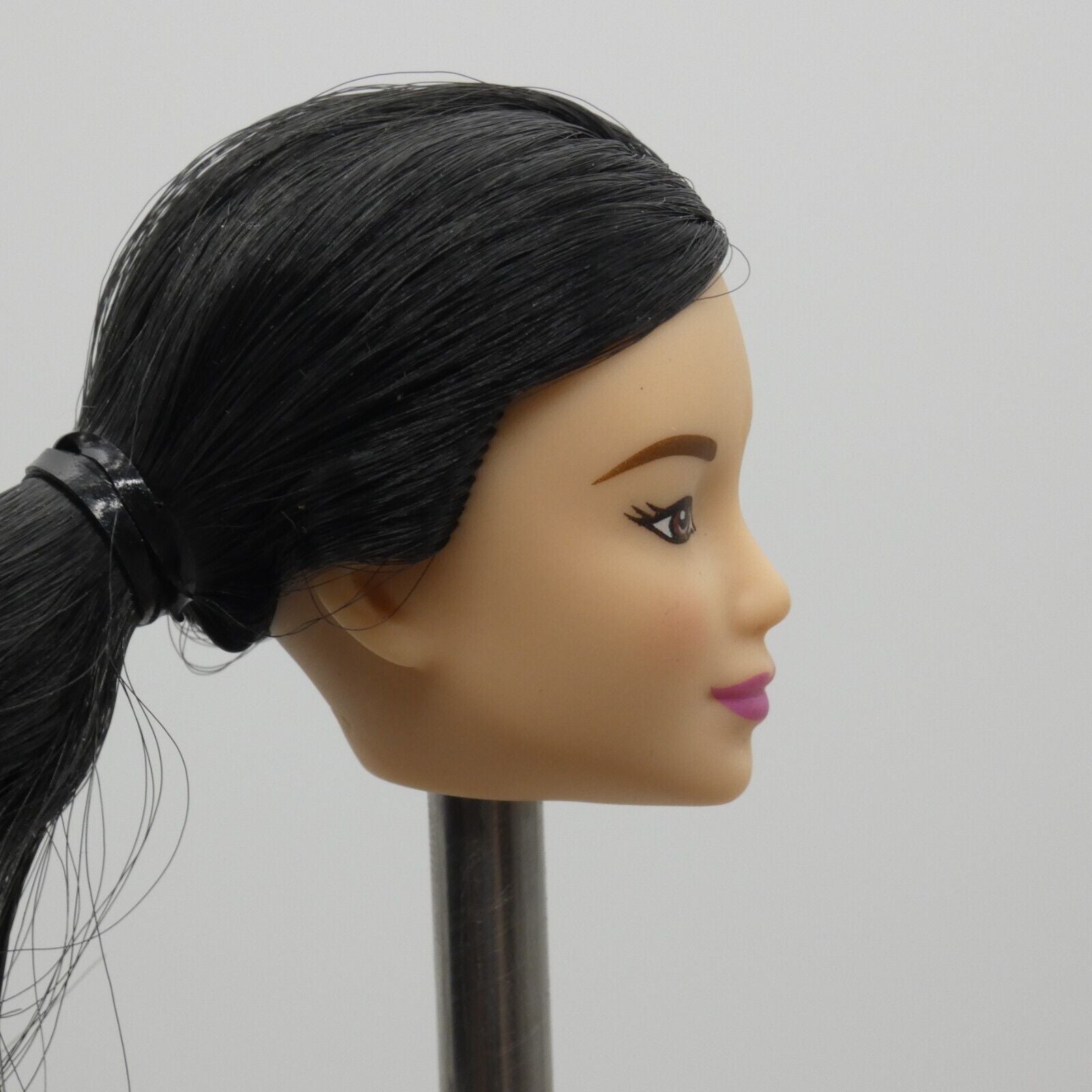 Barbie Yoga MTM June Face Doll Head Light Skin Made To Move Purple Top DHL84