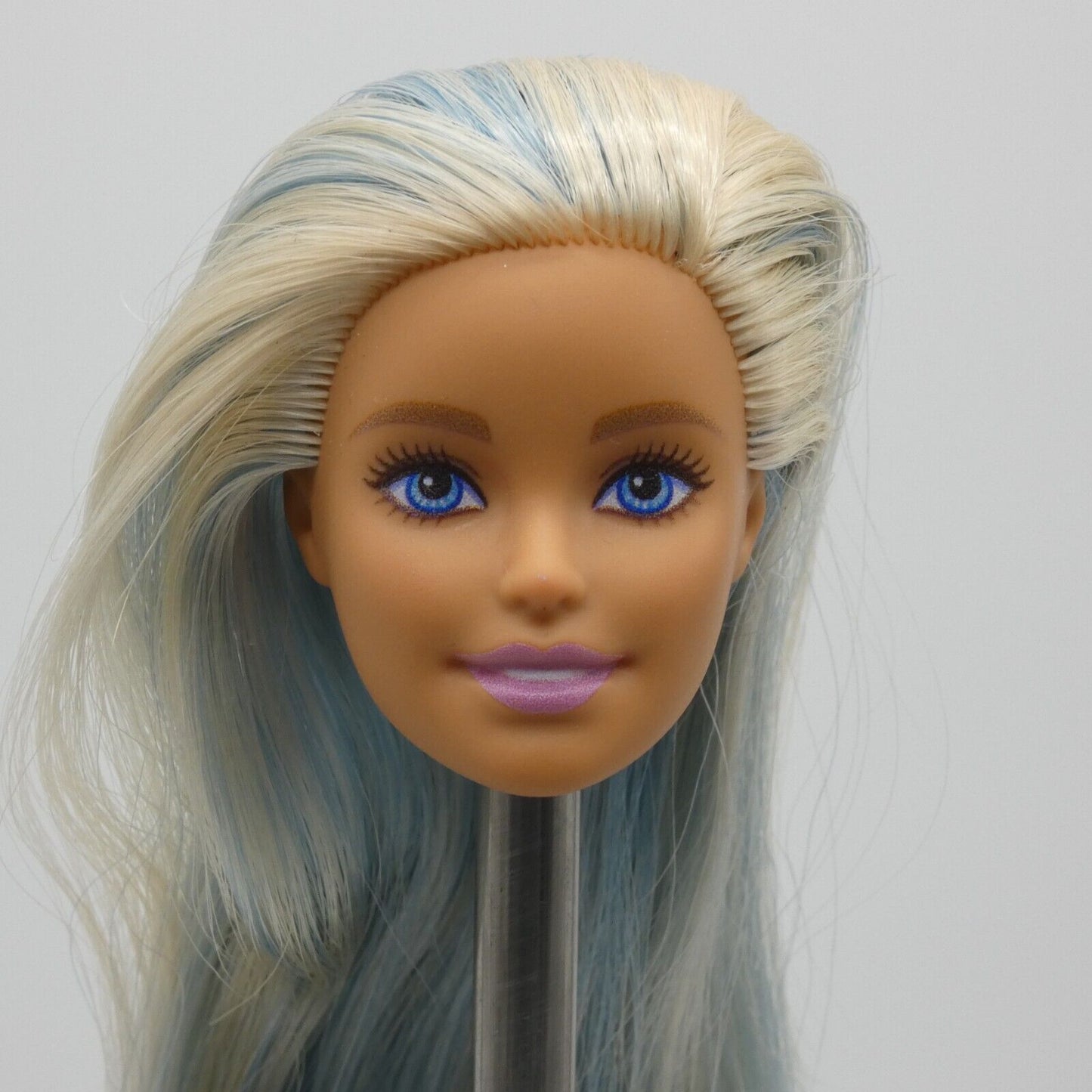 Barbie Fashionistas 120 Doll Head Only Millie Blonde Blue Hair 2019 FXL53 Mattel