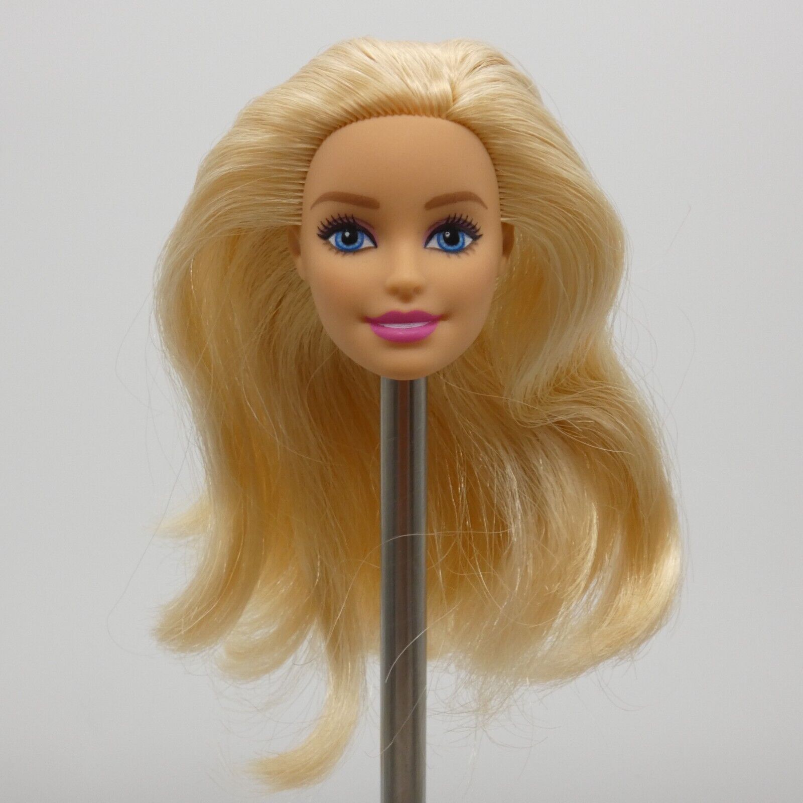 Barbie Made To Move Hiker Doll Head Millie Blonde Camping Fun 2016 Mattel FTK25