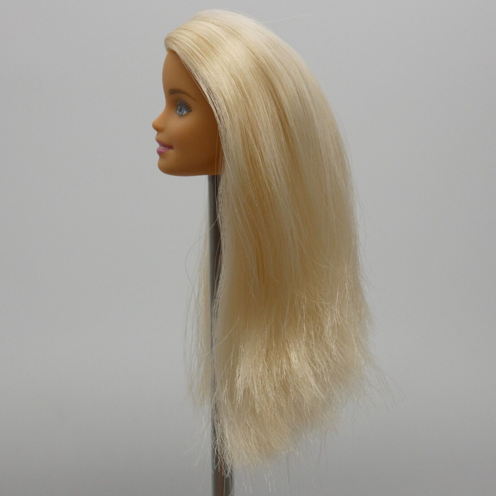 Barbie Equestrian Doll Head Only Millie Face Blonde Light Skin FXH13 Mattel