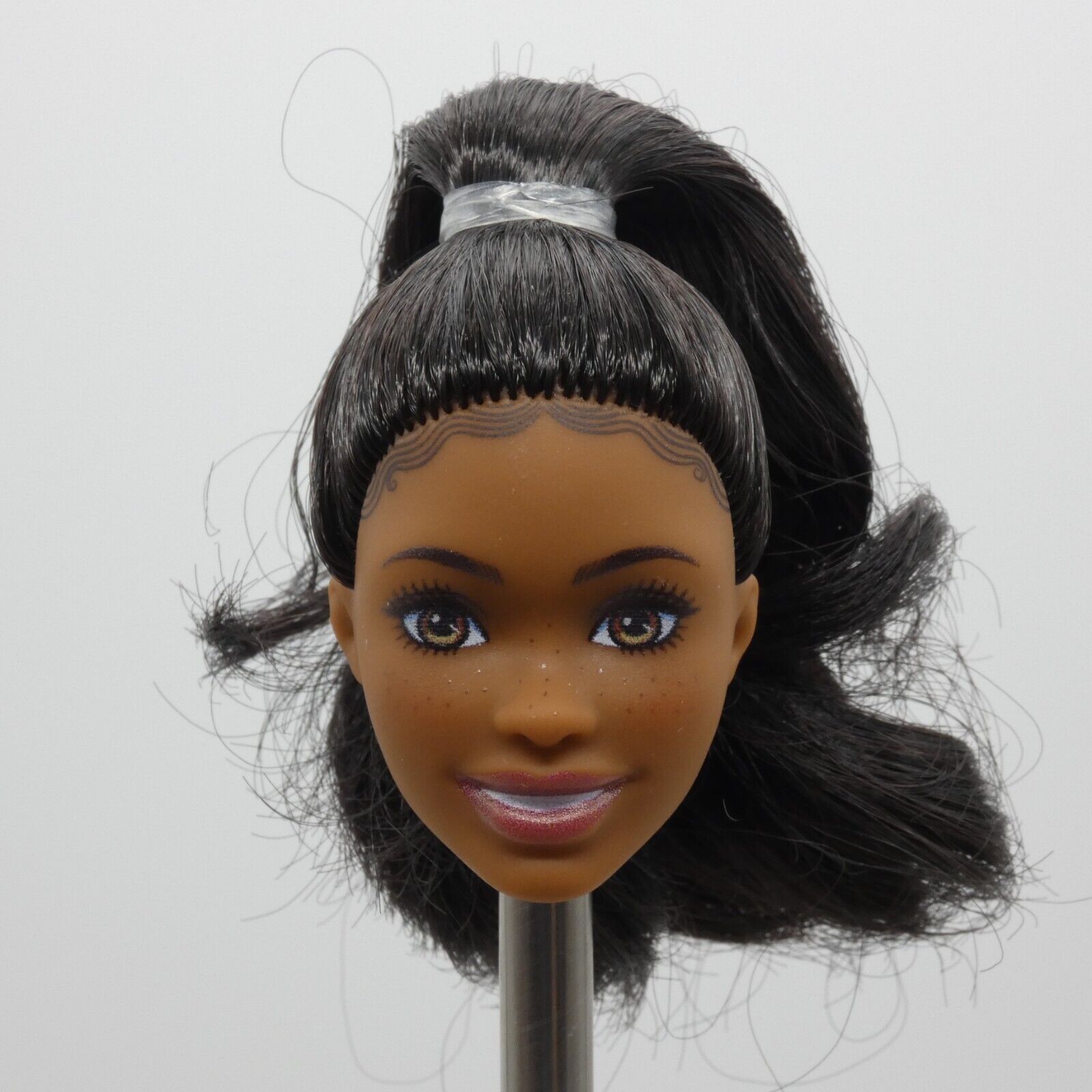 Barbie Made to Move Yoga Doll Head Brooklyn Face Medium Skin 2023 Mattel HRH28 B