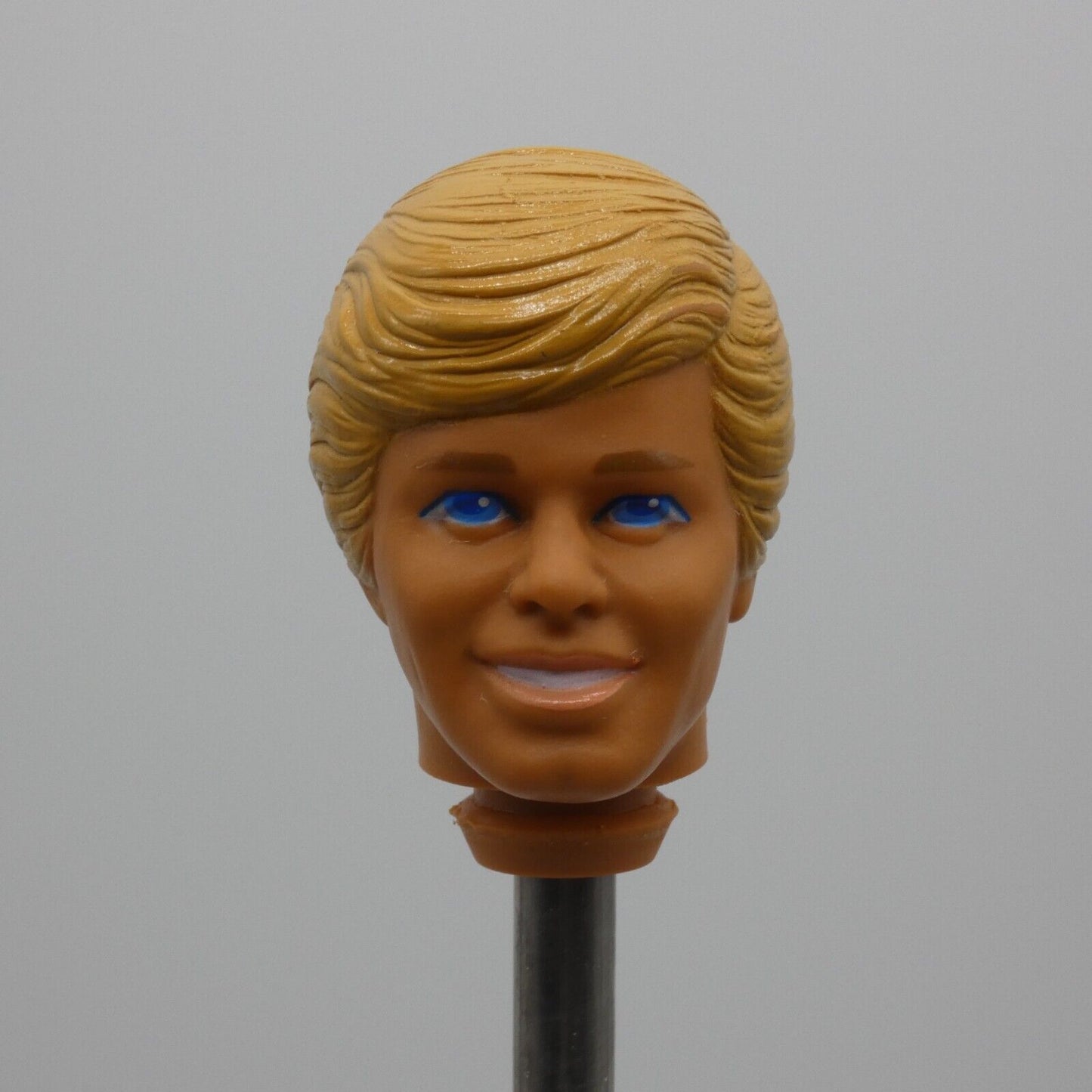 Barbie Island Fun Ken Doll Head Only Blonde Molded Hair 1988 Mattel 4060