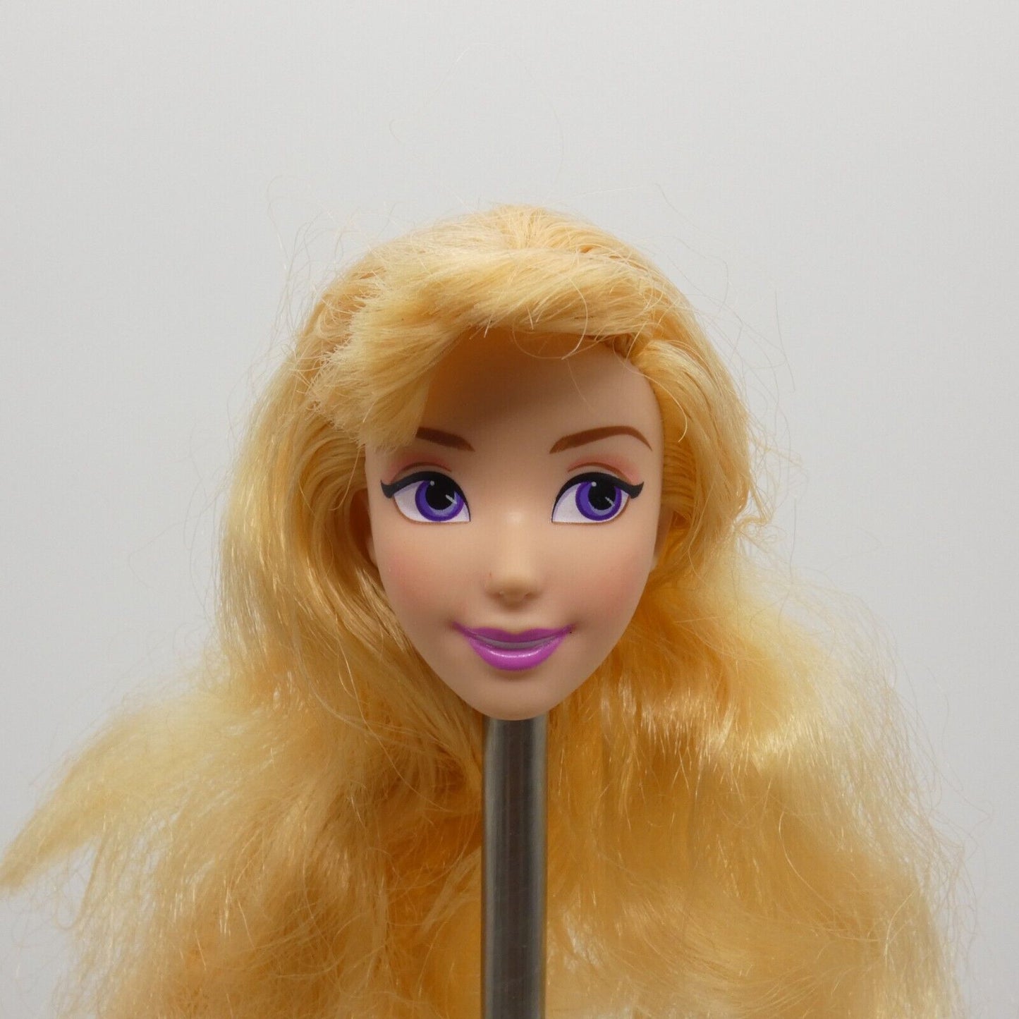 Disney Princess Aurora Doll Body Head Light Skin Royal Shimmer Hasbro E0278