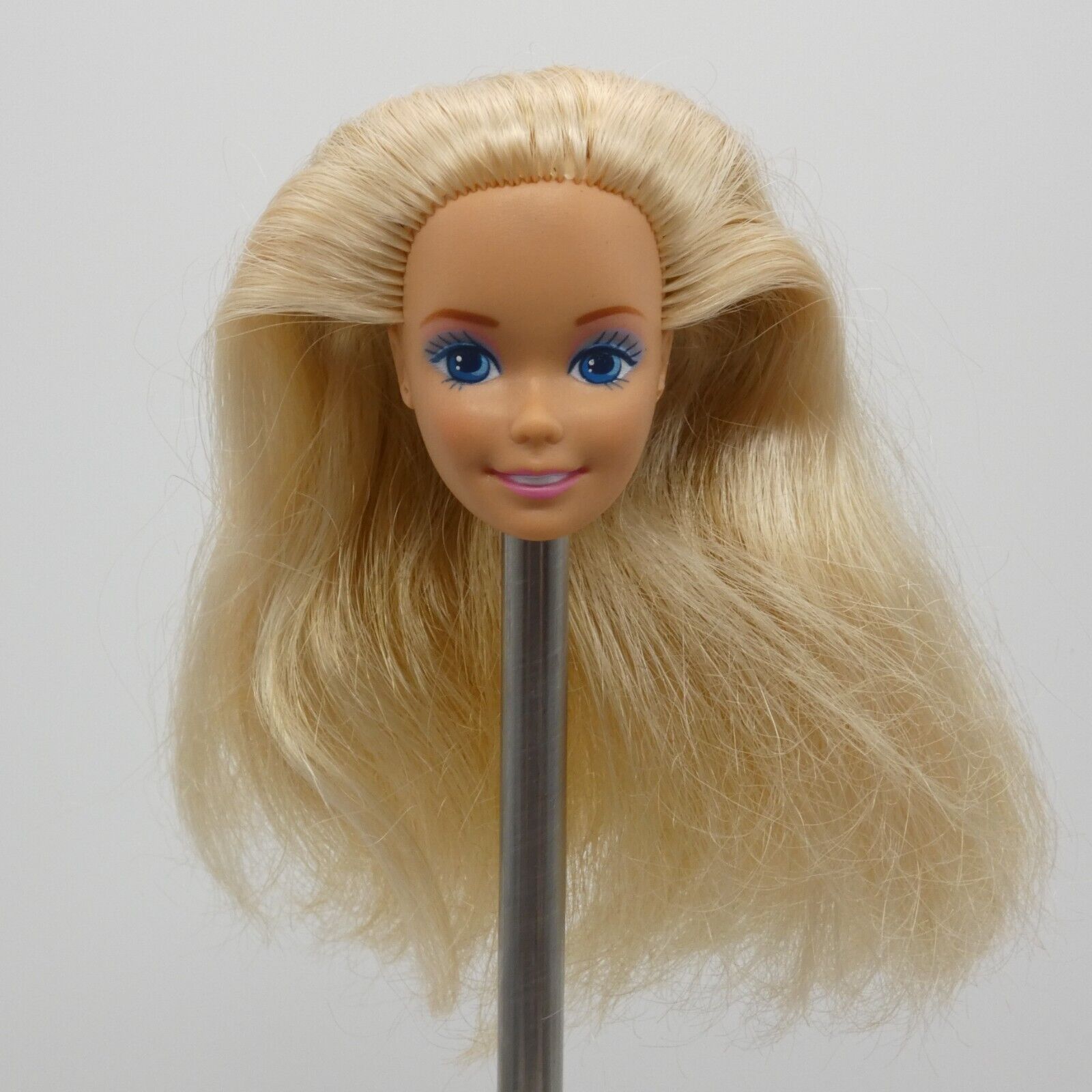 Barbie Animal Lovin Doll Head SuperStar Blonde 1989 Medium Light Skin Mattel