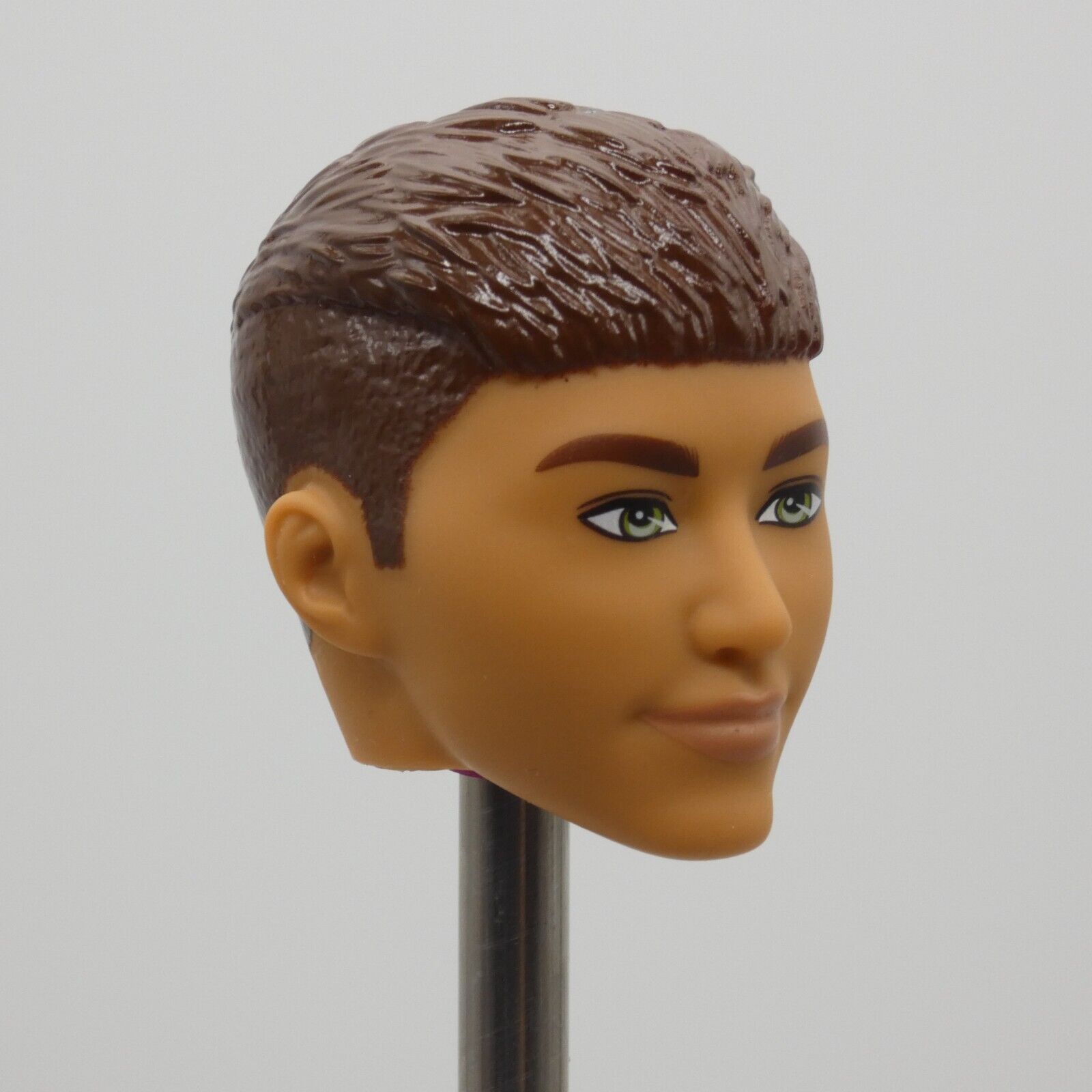 Barbie Fashionistas 195 Ken Doll Head Brown Hair French Crop Green Eyes HJT59 Y6