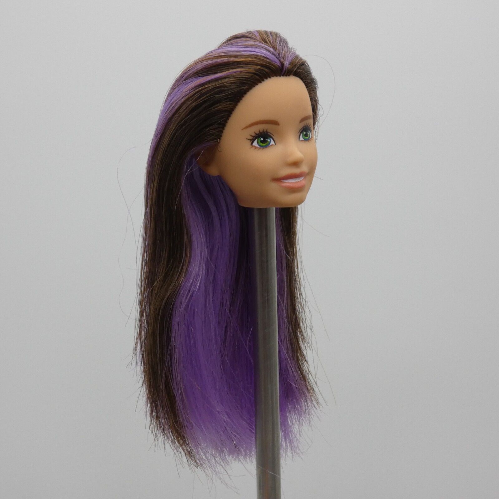 Barbie Skipper Babysitter Doll Head Brown Hair Green Eyes Light Skin GHV89 2020