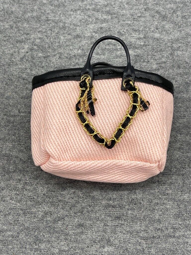 Rainbow High Bella Parker Doll Pacific Coast Pag Tote Purse Pink Gold Black