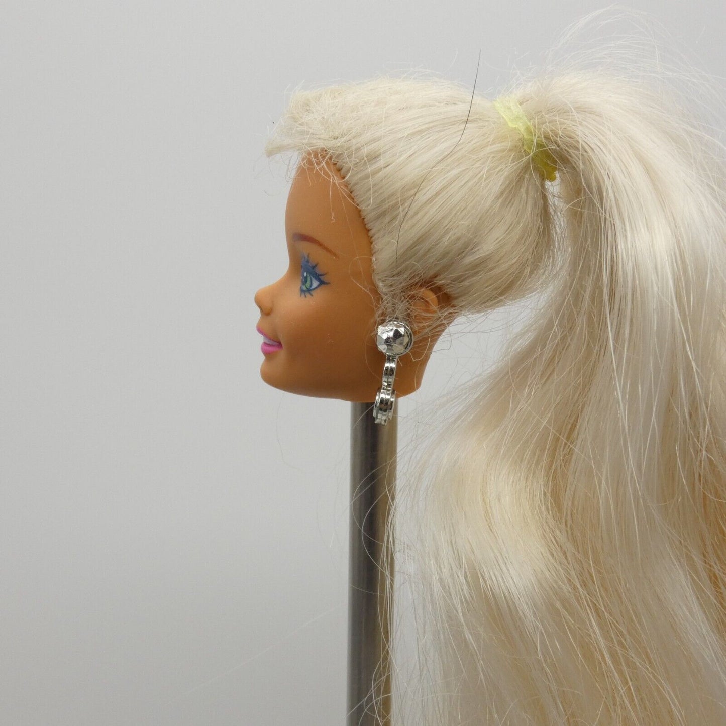 Barbie Sparkle Beach Doll Head Only Bangs Dangle Earrings 1996 Mattel 13132