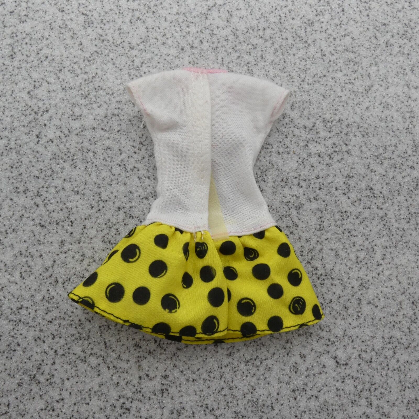 Barbie Sisters Puppy Chase Doll Dress White Top Yellow Skirt Mattel DMB26 2016