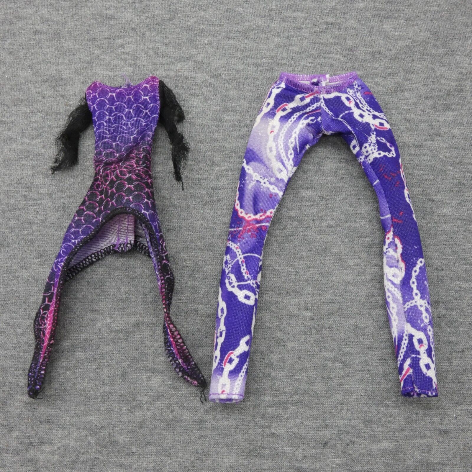 Monster High Spectra Vondergeist Picture Day Doll Shirt Top Pants 2012 Y4312