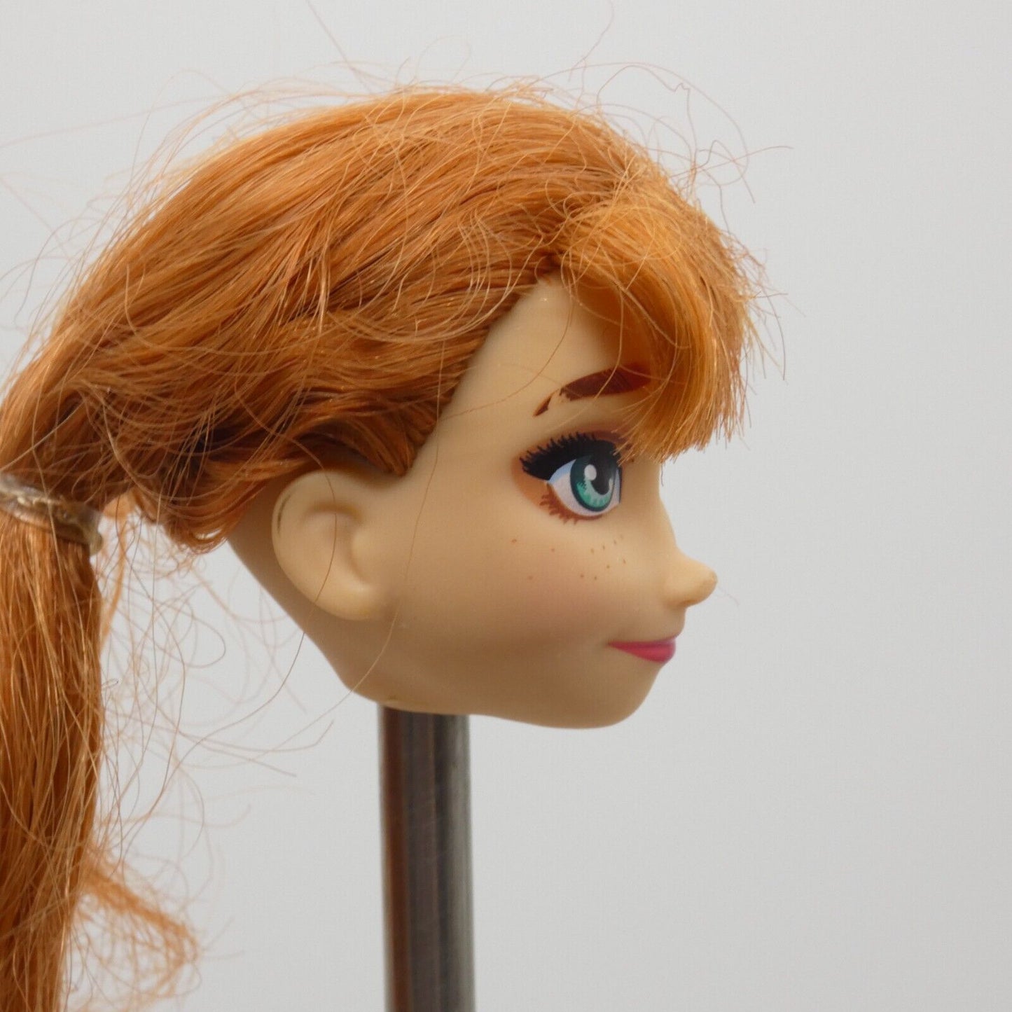 Disney Princess Anna Doll Head Light Skin Freckles Frozen 2 Hasbro E6710 2019