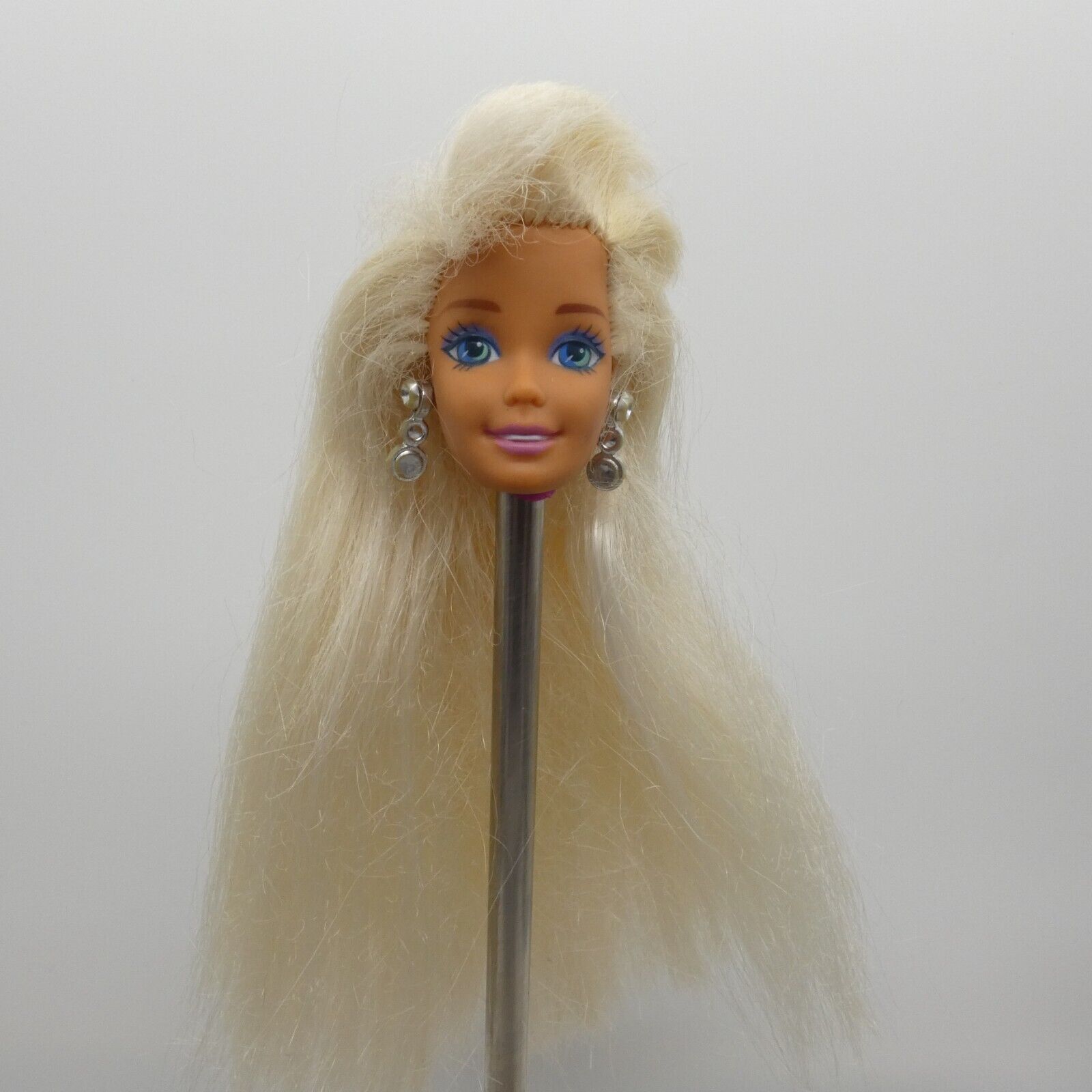 Barbie Sparkle Beach Doll Head Only Bangs Dangle Earrings 1996 Mattel 13132 B2