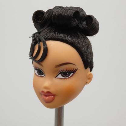 Bratz Doll Head Only Medium Light Tan Skin Kylie Jenner Night 2023 588115 O17D