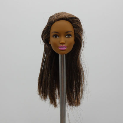 Barbie Fashionistas Doll Head Kim Face AA Medium Dark Skin 2021 Mattel GXV76