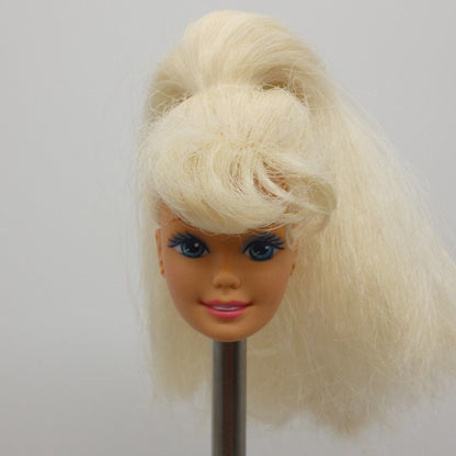 Barbie Doctor Doll Head Blonde SuperStar Medium Light Skin 14309 Mattel 1995