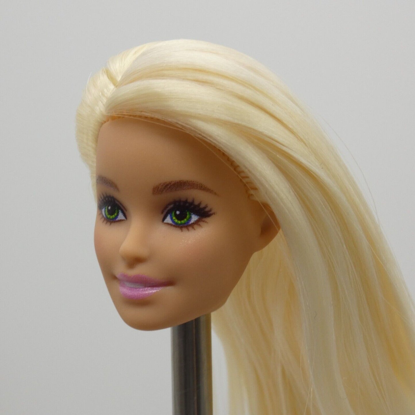 Barbie Glitz Doll Head Millie Face Green Eyes Blonde Light Skin 2021 GRB32