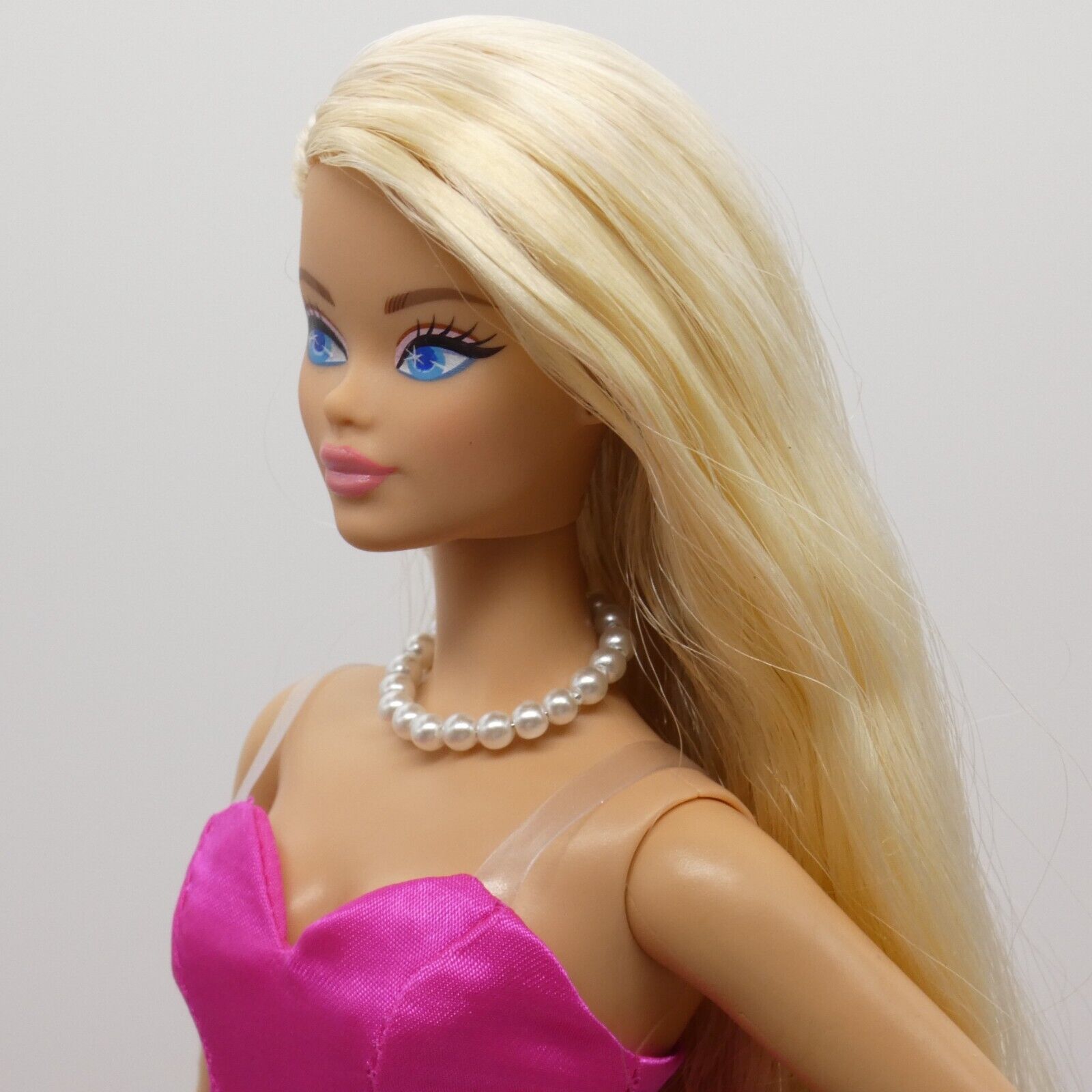 Necklace for Barbie Integrity Toys FR Size Doll White Faux Pearl Beaded Choker