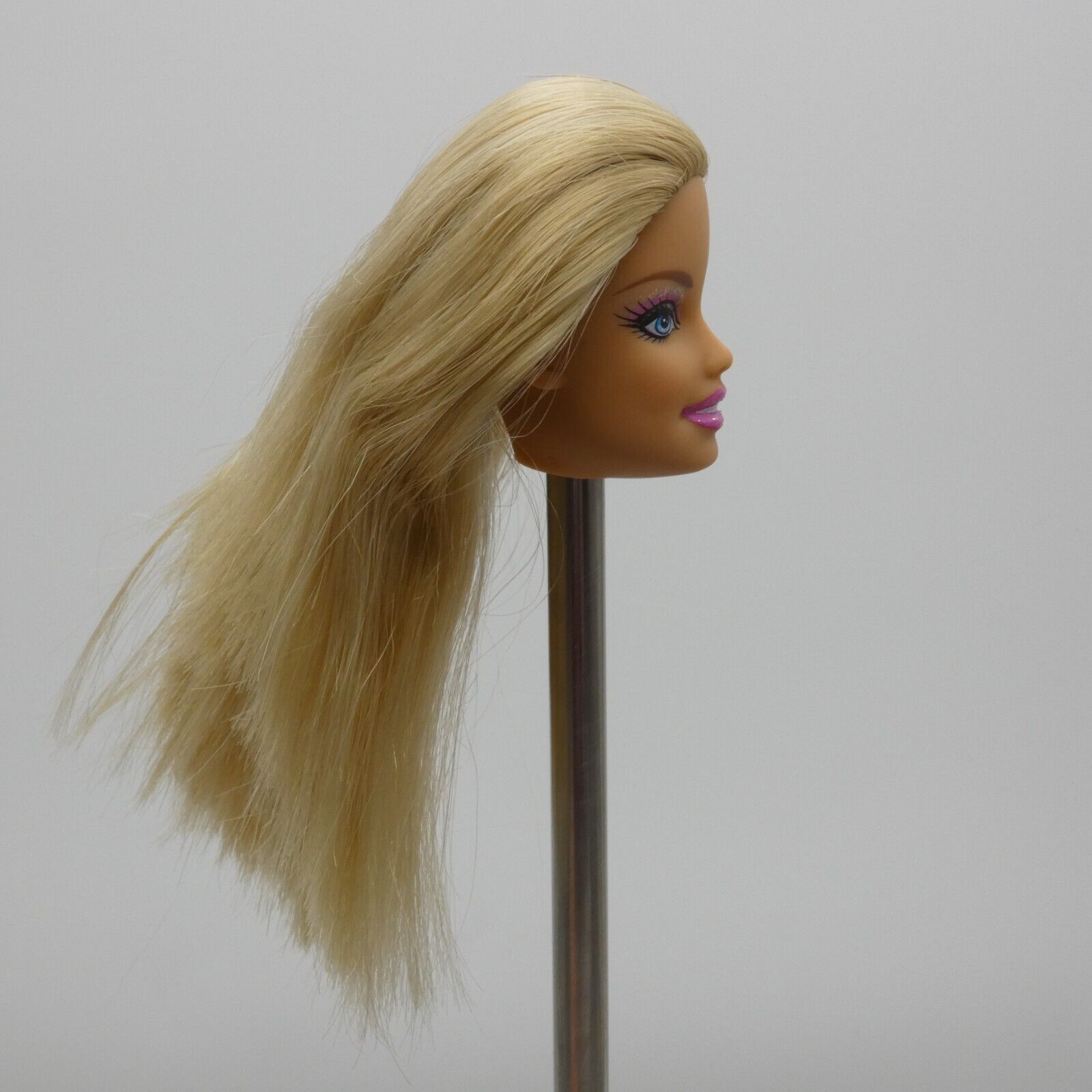 Barbie Fashionistas Doll Head Only Generation Girl CEO Face Blonde Glitter