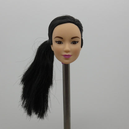 Barbie Made To Move Yoga Doll Head Only Kayla Lea Light Skin DHL84 Mattel