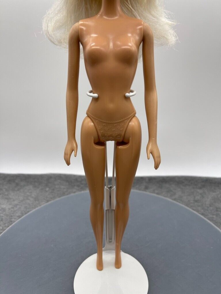 Barbie Doll Generation Girl Face Blonde Hair 2010 Body Straight Arms Mattel 8233