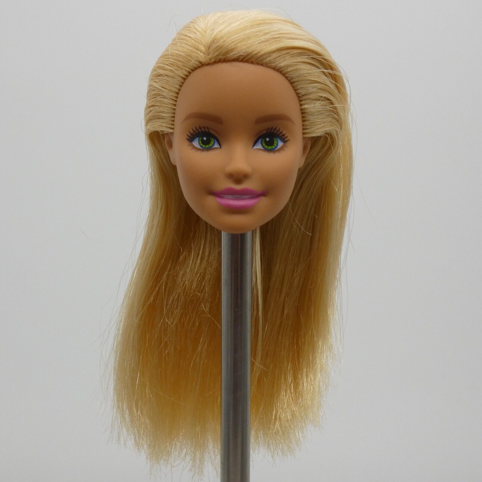 Barbie Beach Doll Head Only Millie Face Blonde Hair Green Eyes Light Skin Mattel