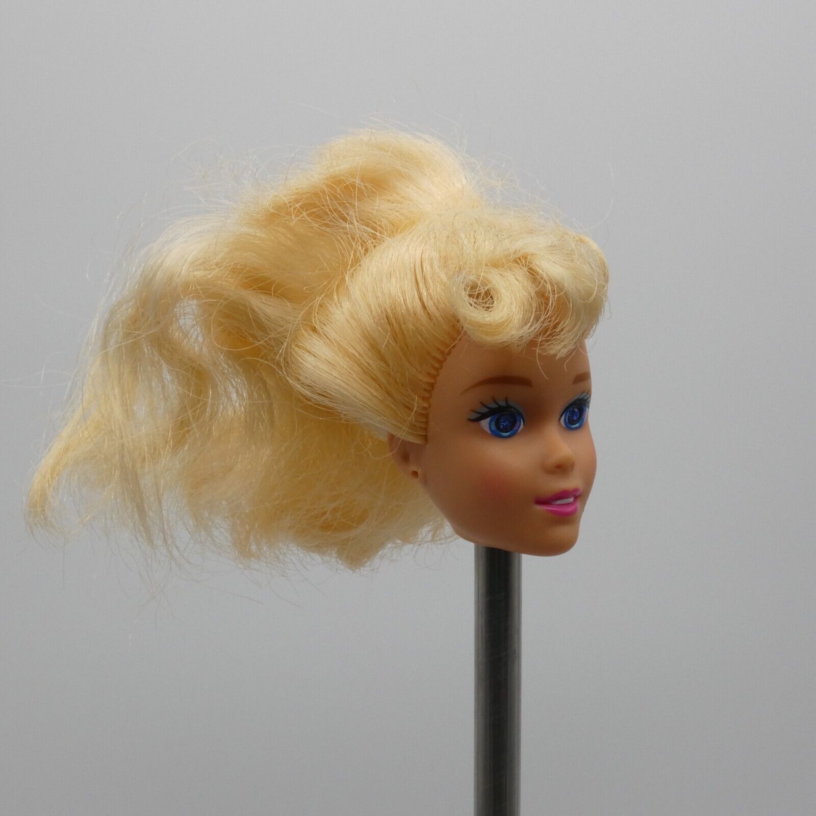 Disney Princess Cinderella Crystal Eyes Doll Head Blonde Mattel