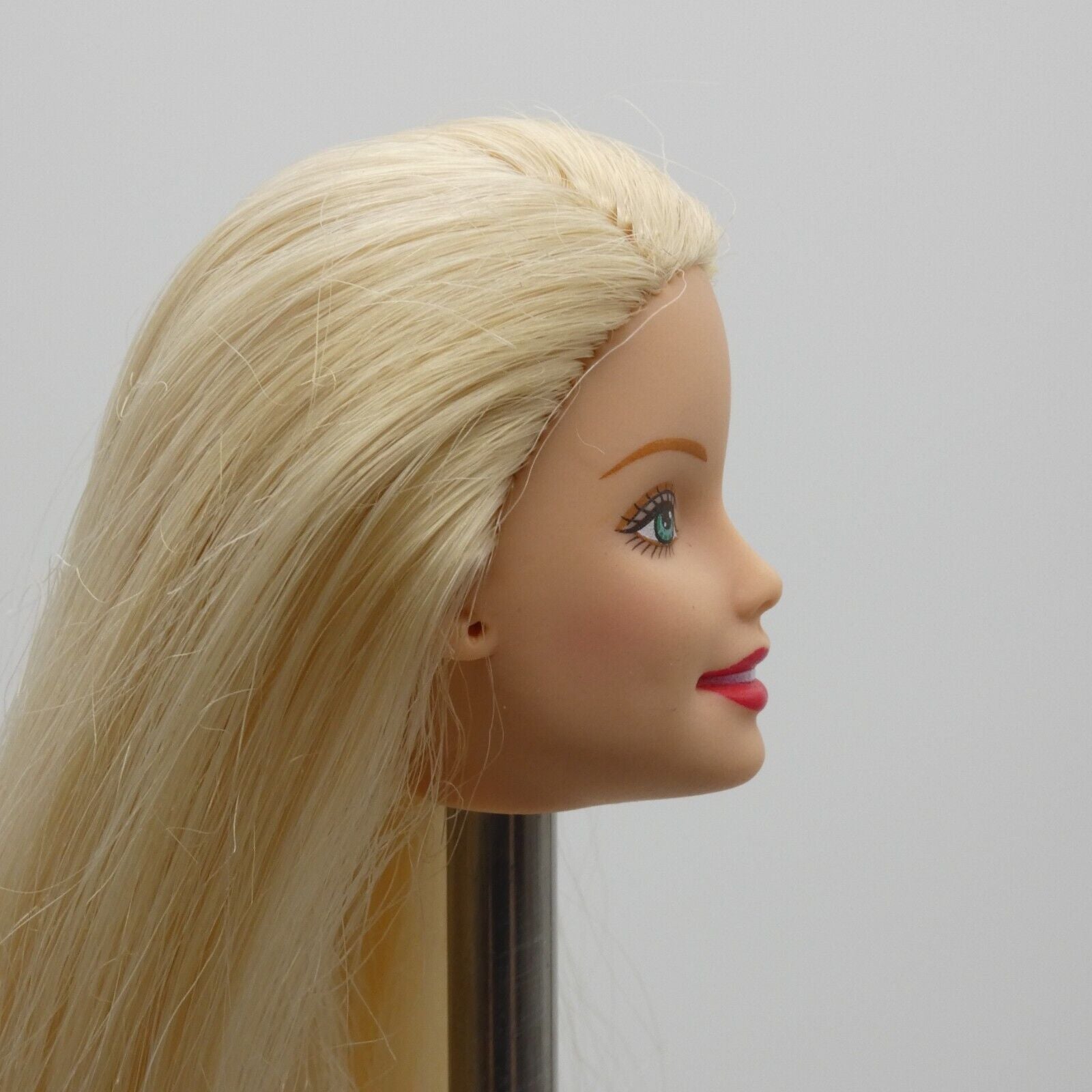 Barbie Holiday Joy Doll Head Generation Girl Face Blonde Green Eyes 2003 56286