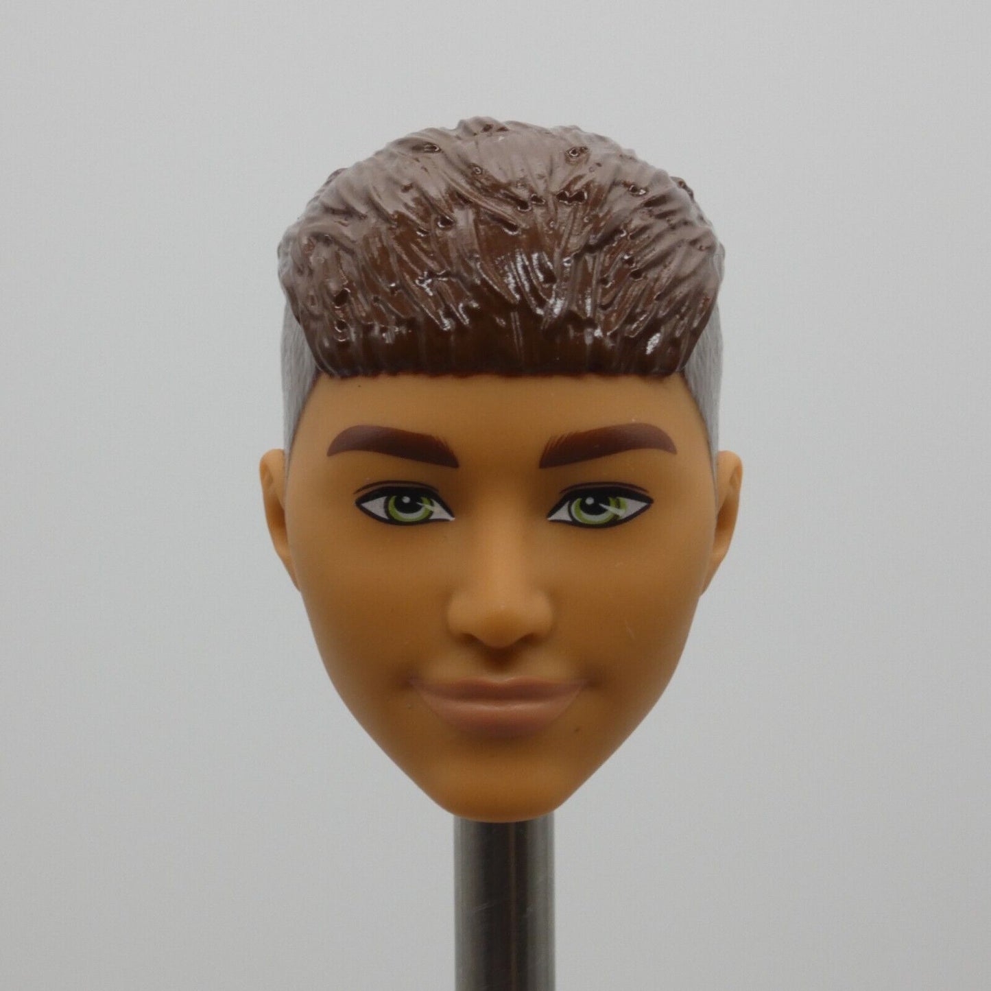 Barbie Fashionistas 195 Ken Doll Head Brown Hair French Crop Green Eyes HJT59