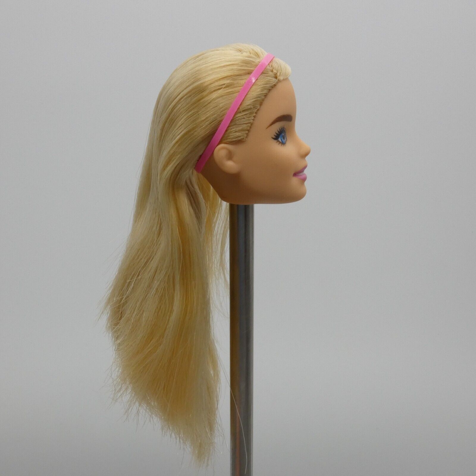 Barbie Newborn Pups Doll Head Only Millie Face Blonde HCK75 Mattel 2017