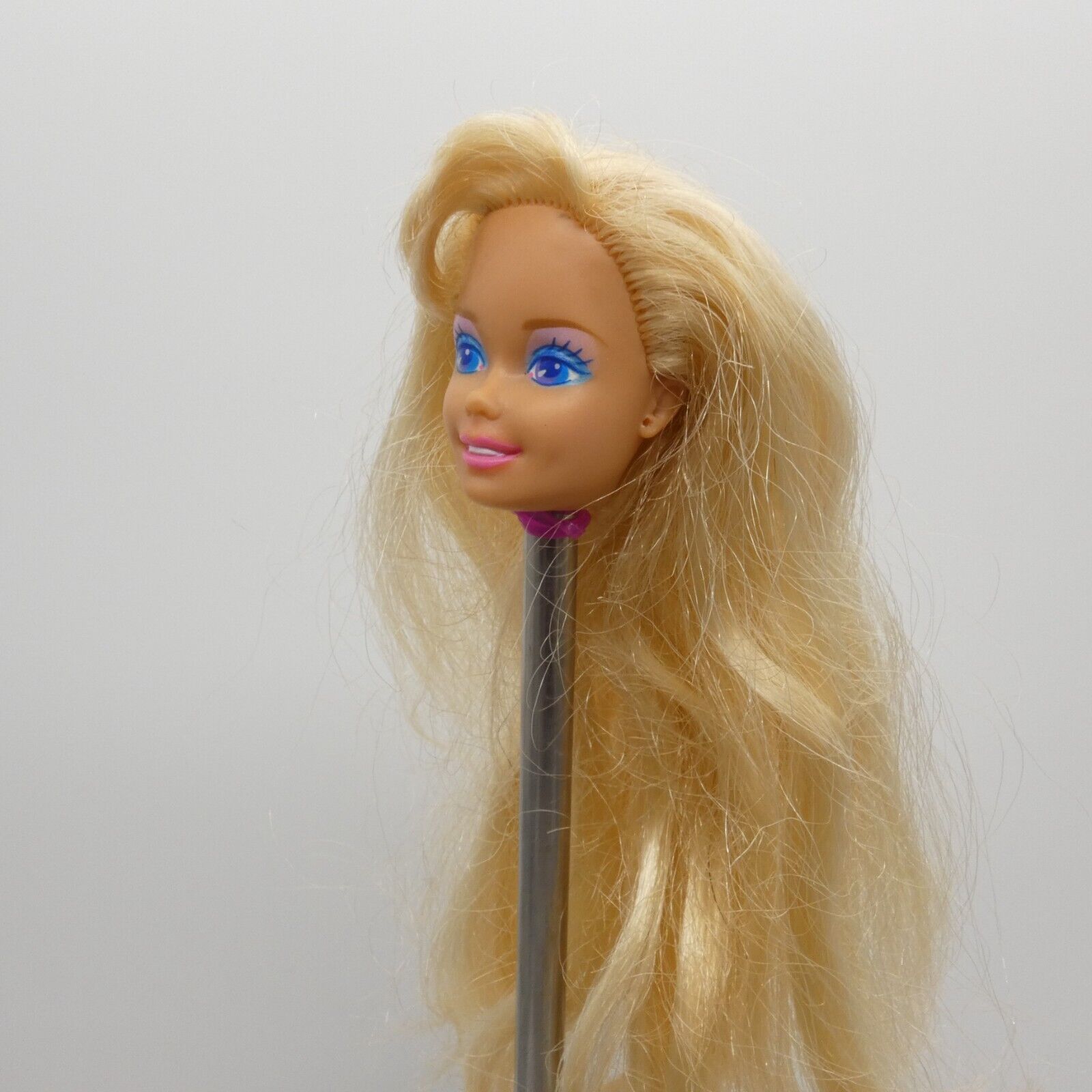 Rollerblade Barbie Doll Head Only Blonde Bangs Medium Light 1992 Mattel 2214 B2