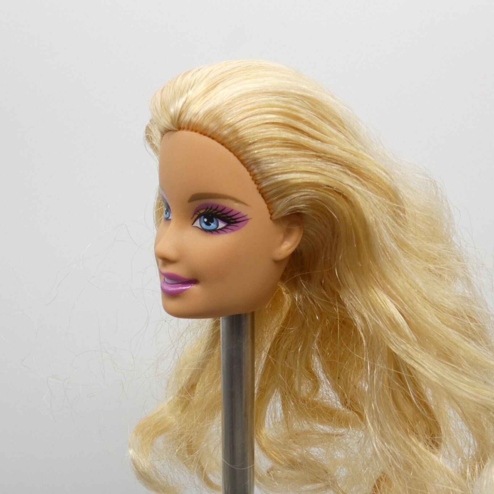 Barbie Fashion Fever Doll Head Only Generation Girl CEO Face Blonde Wavy Hair B2