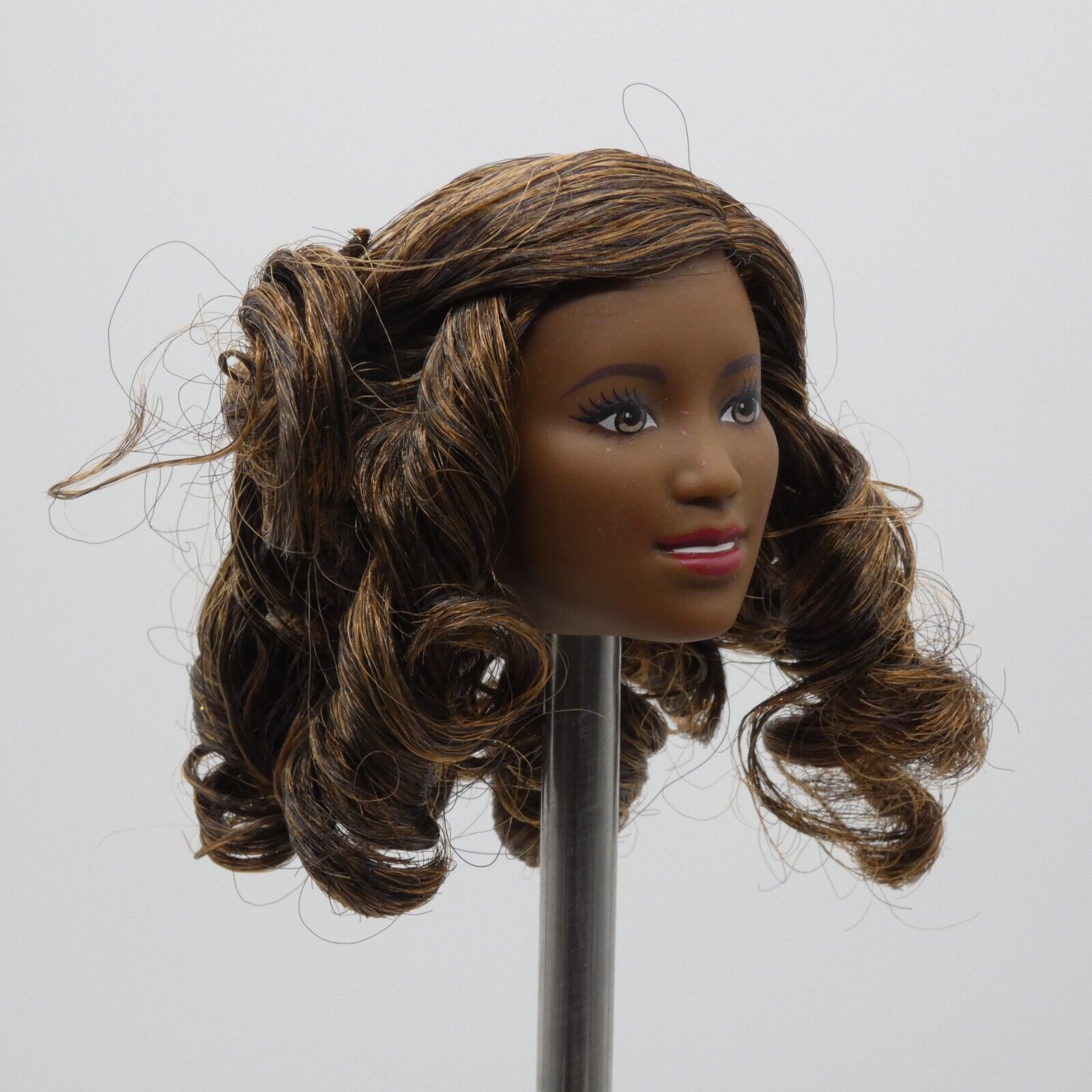 Barbie Fashionistas 39 Doll Head AA Crystal Face Curly Hair Dark Skin 2016 DTF02