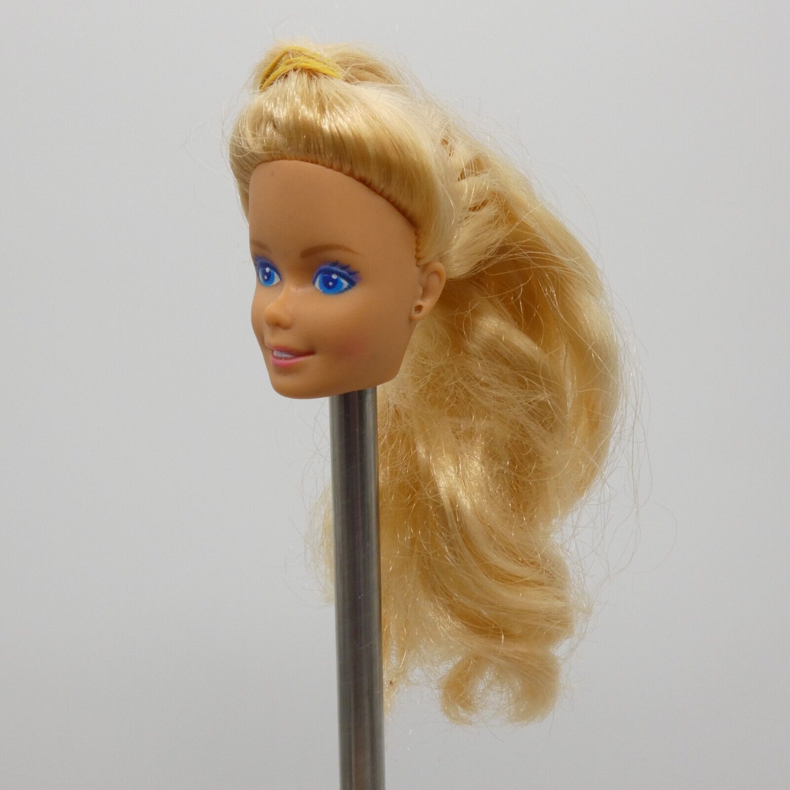 Barbie Doll Head Blonde 80s SuperStar Medium Light Skin Vietnam Mattel