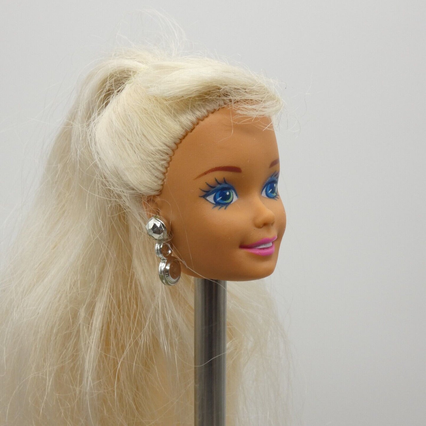 Barbie Sparkle Beach Doll Head Only Bangs Dangle Earrings 1996 Mattel 13132