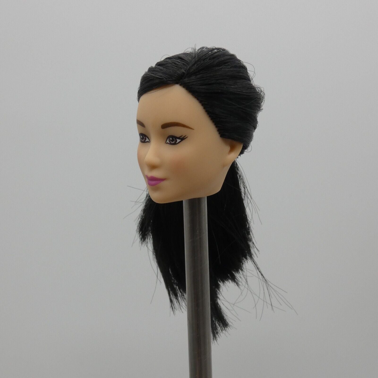 Barbie Yoga MTM June Face Doll Head Light Skin Made To Move Purple Top DHL84