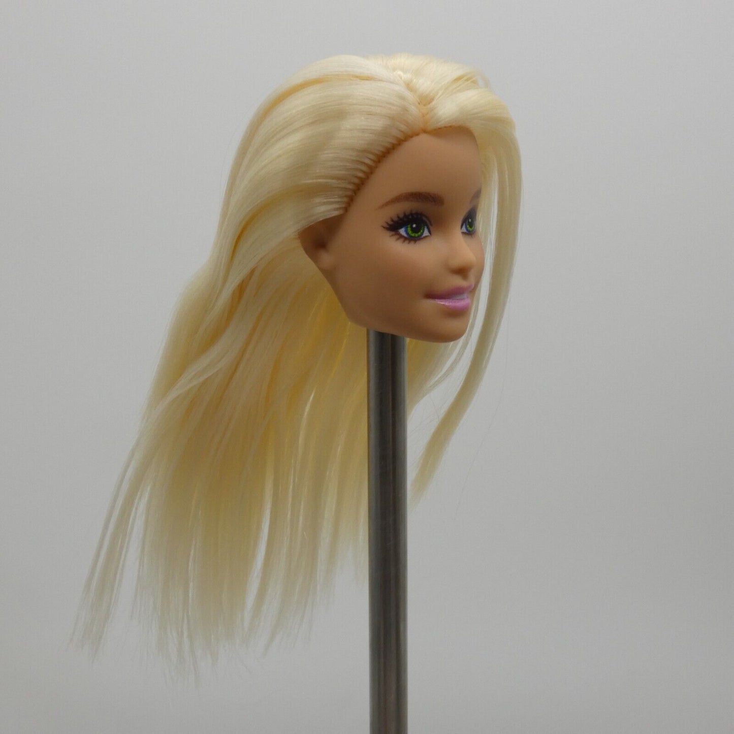 Barbie Glitz Doll Head Millie Face Green Eyes Blonde Light Skin 2021 GRB32