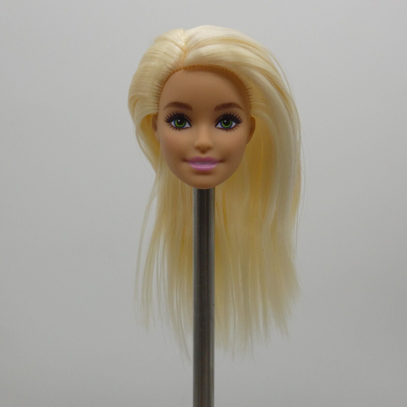 Barbie Glitz Doll Head Millie Face Green Eyes Blonde Light Skin 2021 GRB32