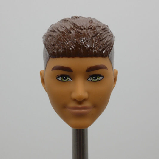 Barbie Fashionistas 195 Ken Doll Head Brown Hair French Crop Green Eyes HJT59