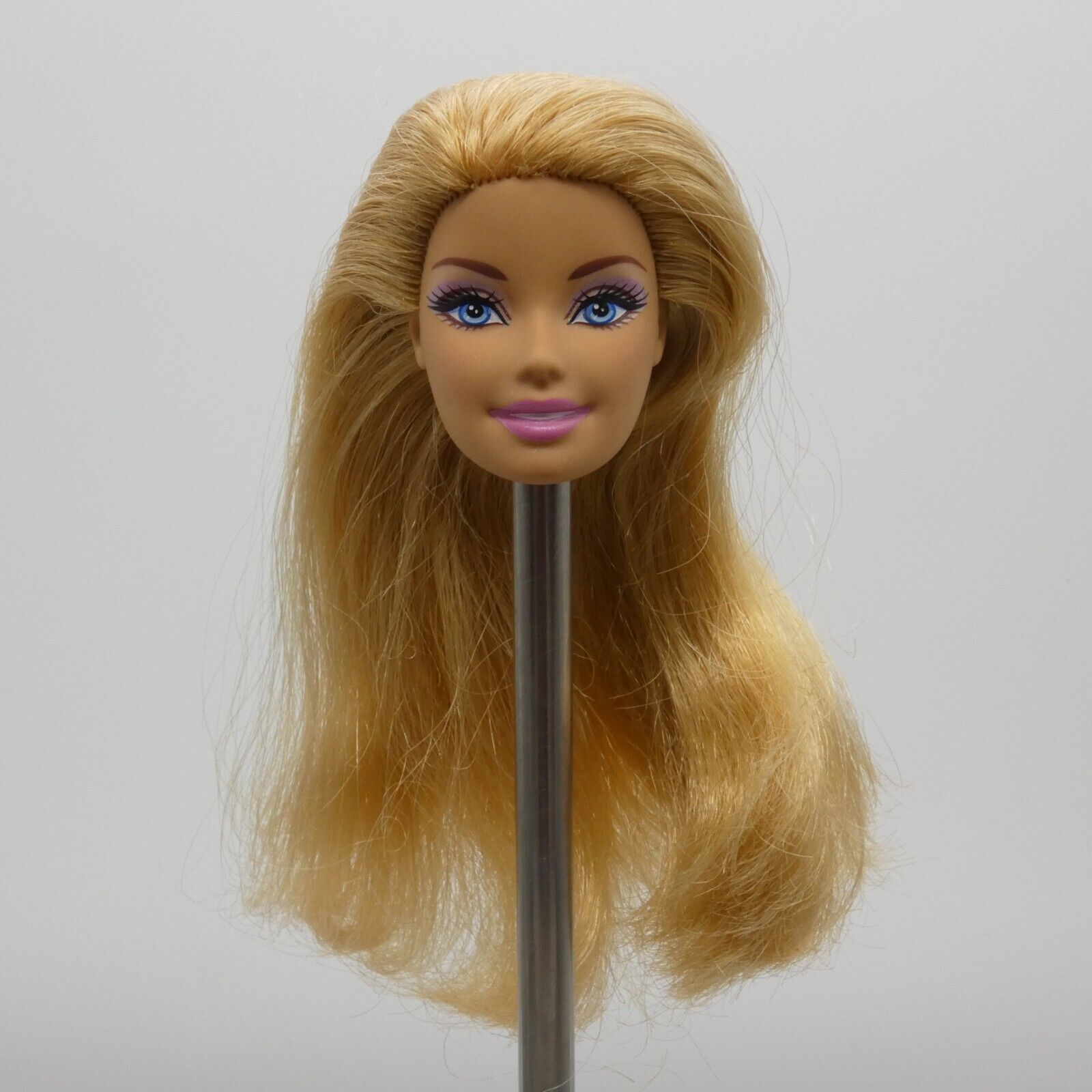 Barbie Generation Girl CEO Doll Head Only Blonde Medium Light Skin Mattel