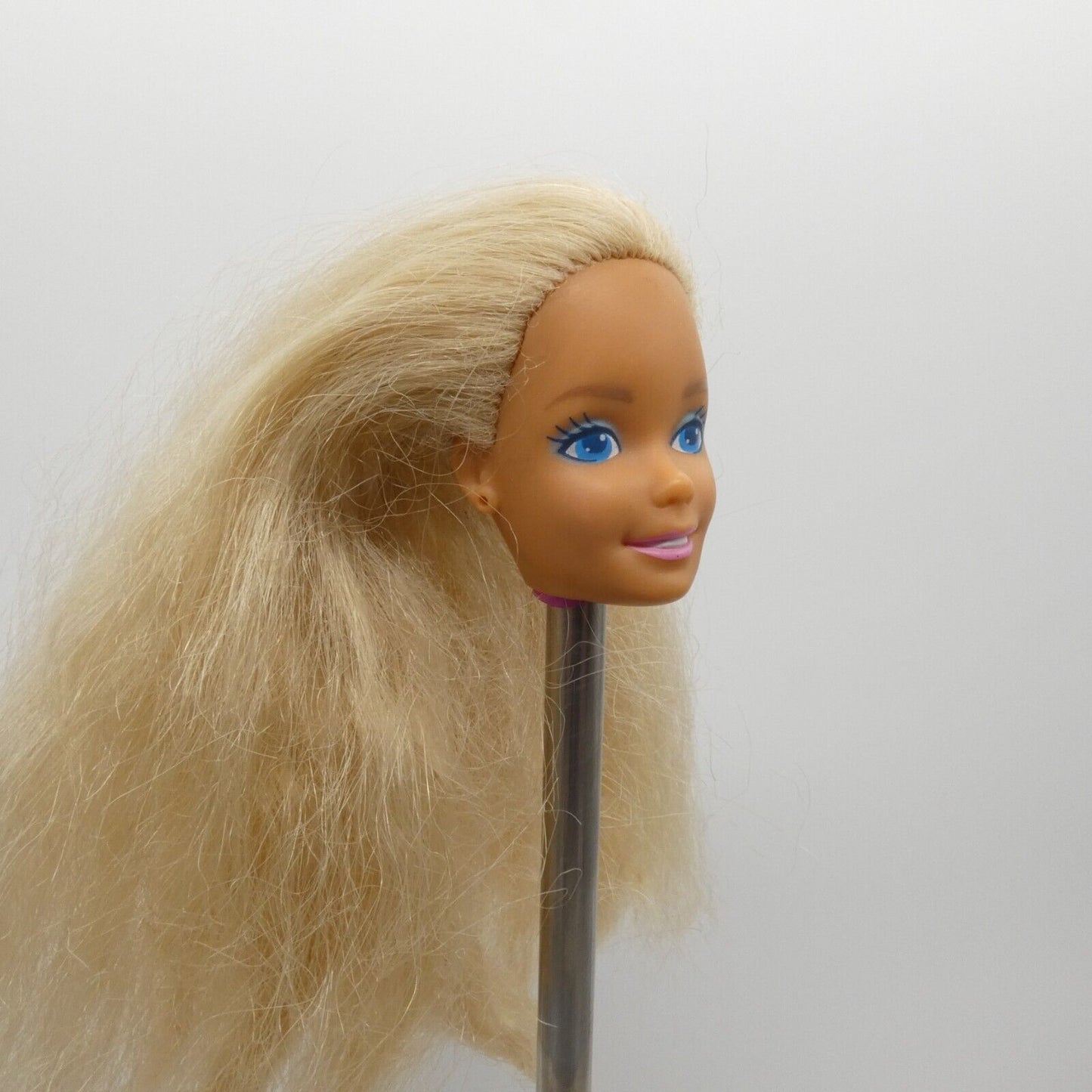 Barbie Doll Head Only Superstar Face Blonde Wavy Crimped Hair Medium Light Tan