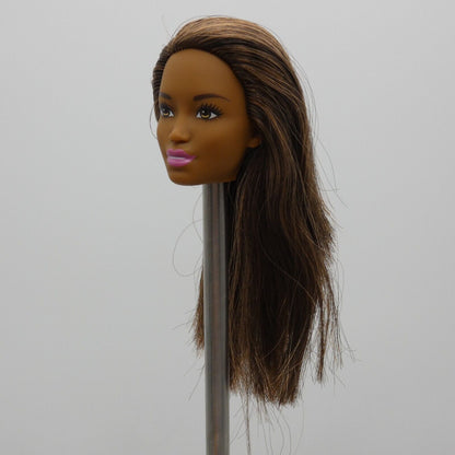 Barbie Fashionistas Doll Head Kim Face AA Medium Dark Skin 2021 Mattel GXV76