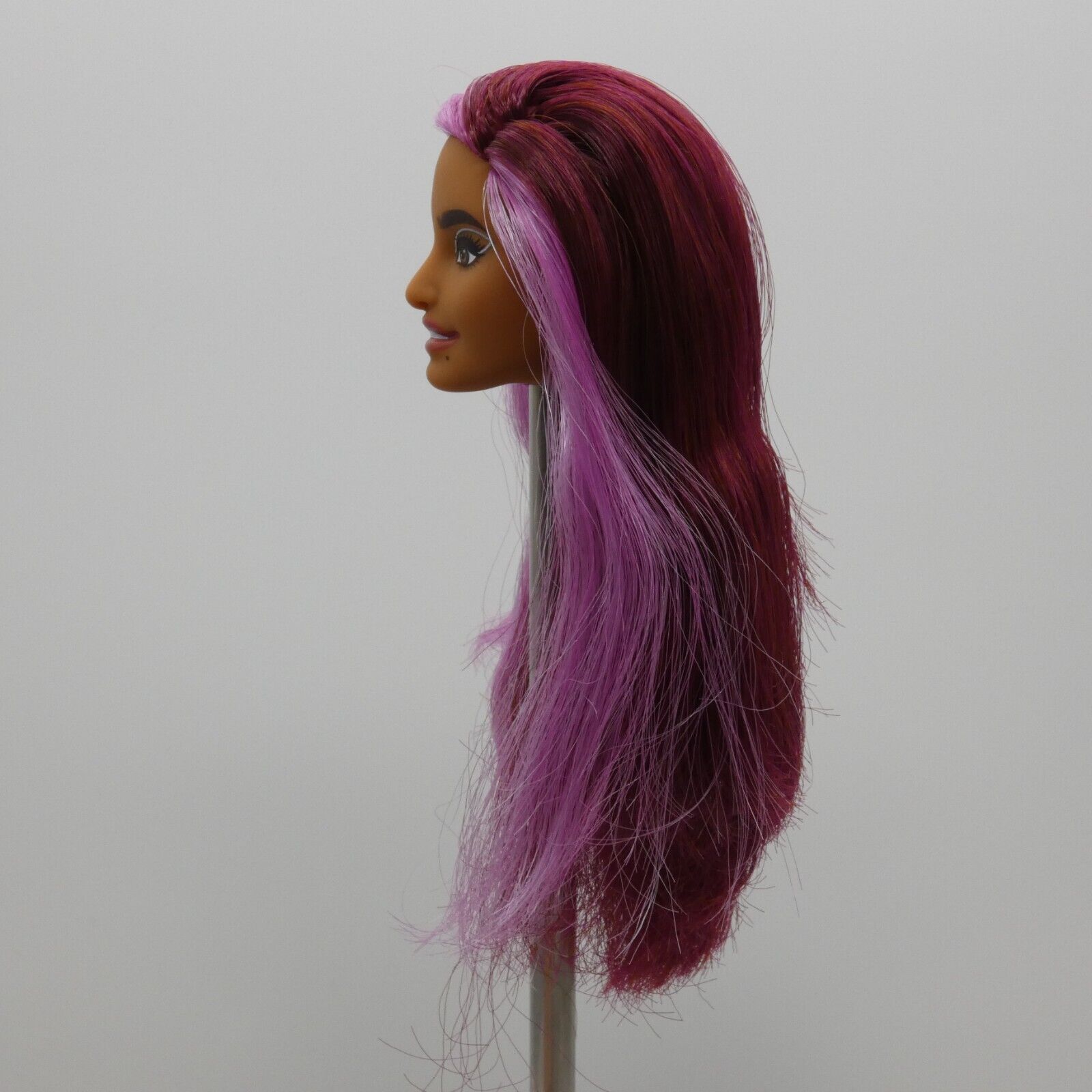 Barbie Fashionistas 207 Doll Head Greek Face Magenta Pink Hair Medium Skin HJT04