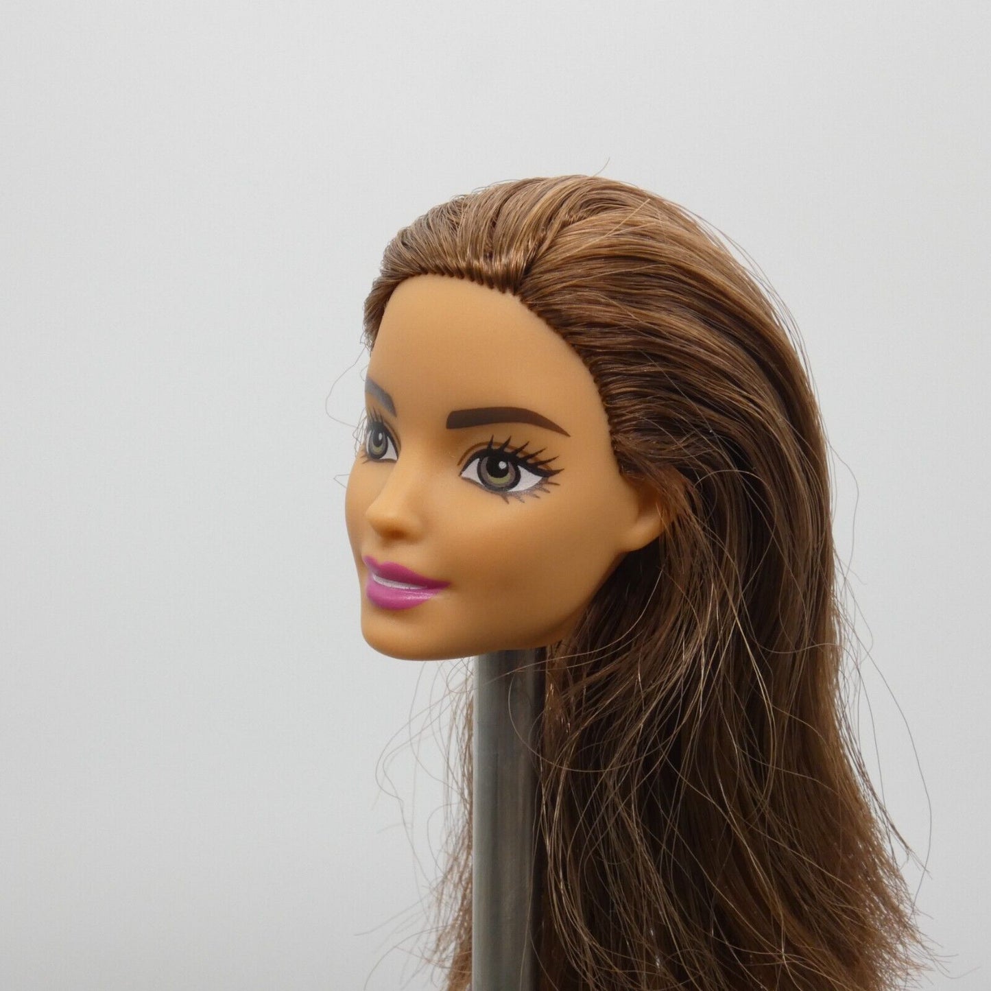 Barbie Make & Sell Boutique Doll Head Neysa Face Brown Hair Eyes 2023 HKT78