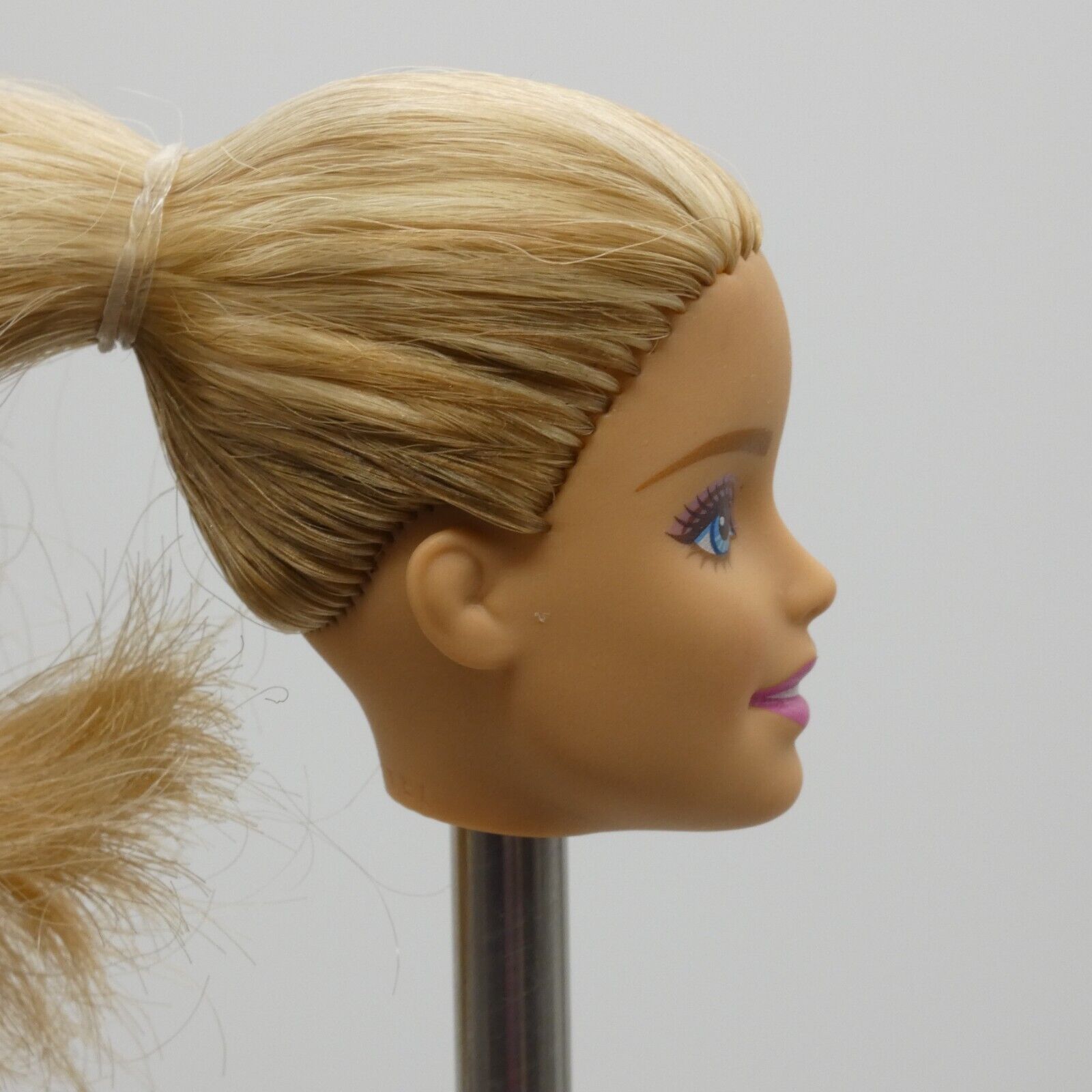 Barbie Fashionistas Doll Head Millie Face Blonde Hair 2014 CFG12 Mattel