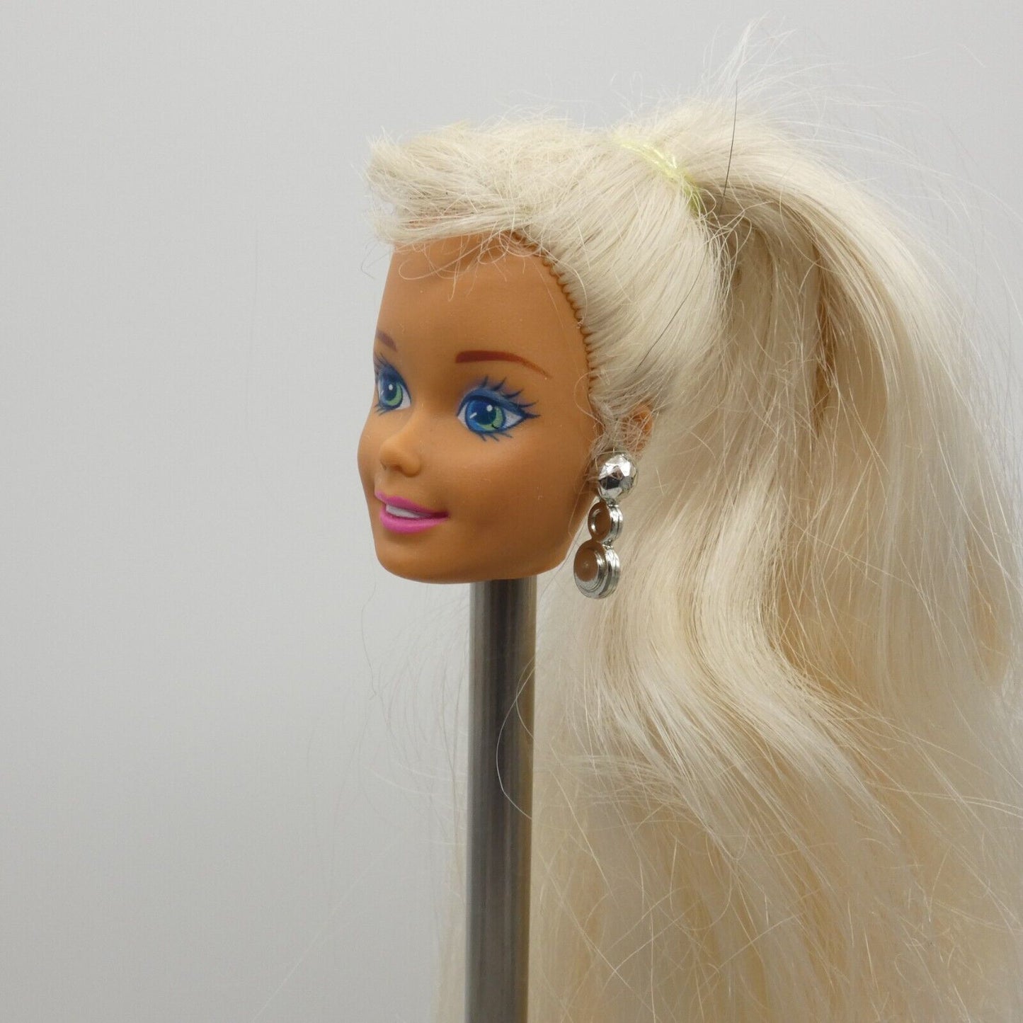 Barbie Sparkle Beach Doll Head Only Bangs Dangle Earrings 1996 Mattel 13132