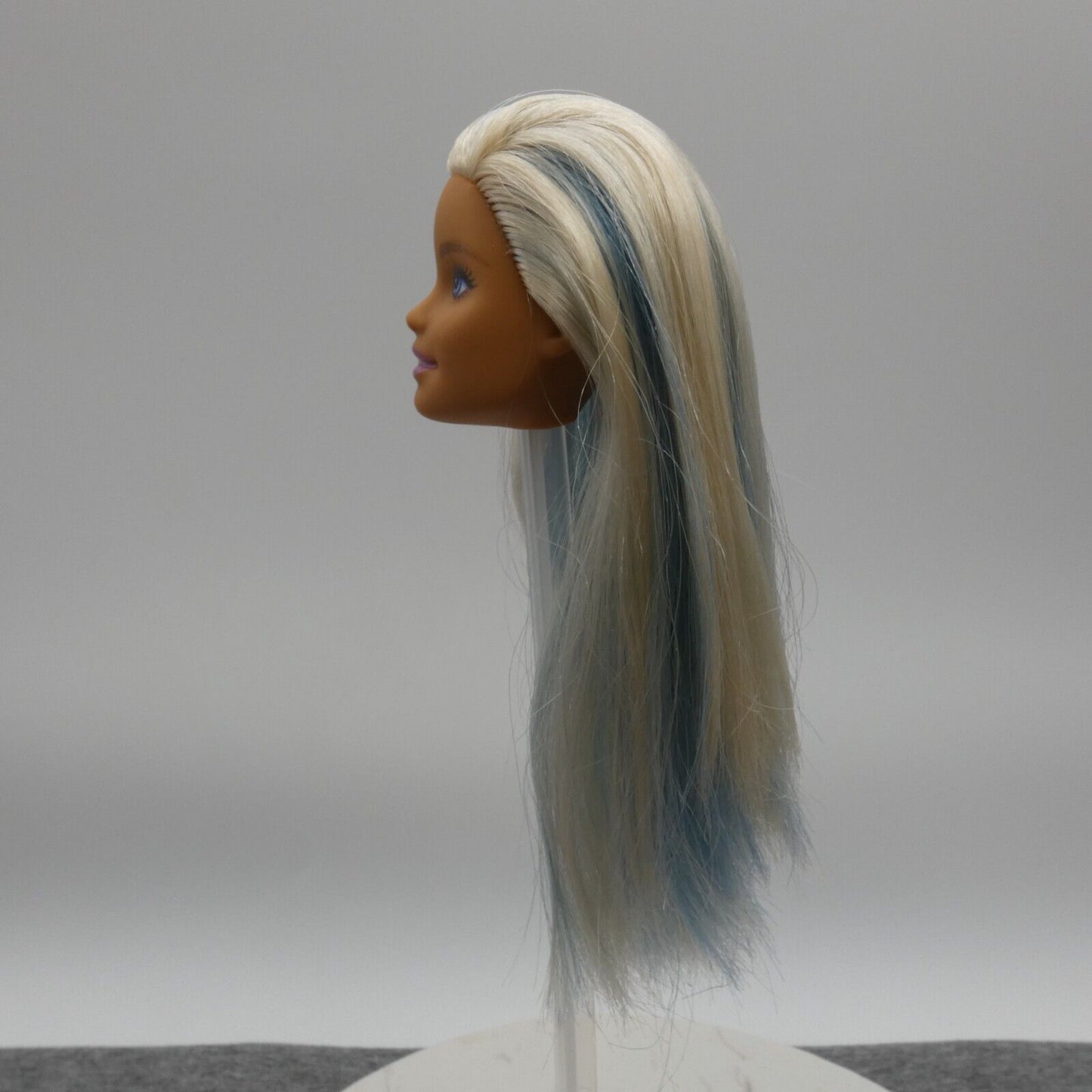 Barbie Fashionistas 120 Doll Head Only Millie White Blue Hair 2019 Mattel FXL53