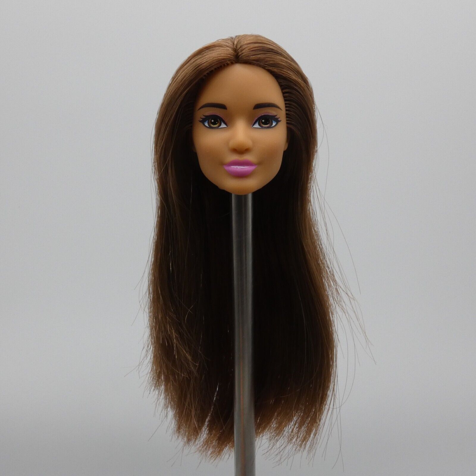 Barbie Dreamtopia June Face Doll Head Brown Hair Medium Light Skin Mattel FVR05