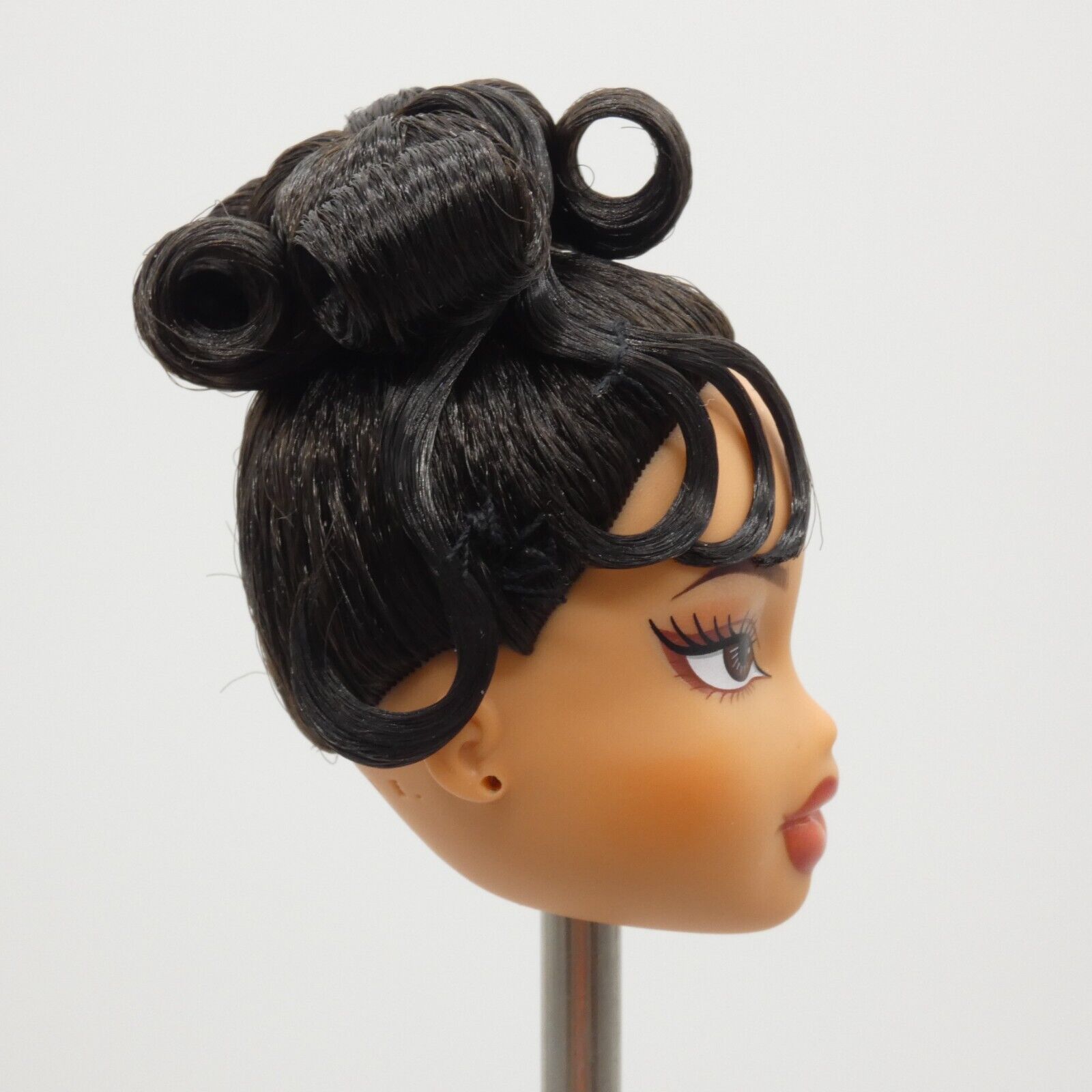 Bratz Doll Head Only Medium Light Tan Skin Kylie Jenner Night 2023 588115 O17D