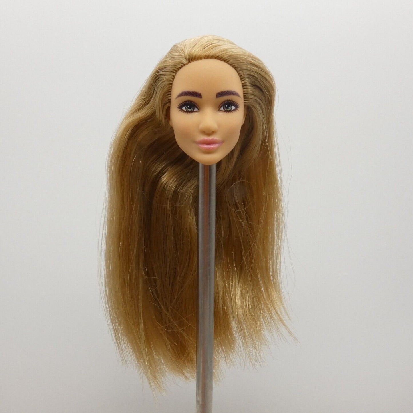 Barbie Fashionistas 159 Doll Head June Face Blonde Medium Light Skin 2020 GRB51