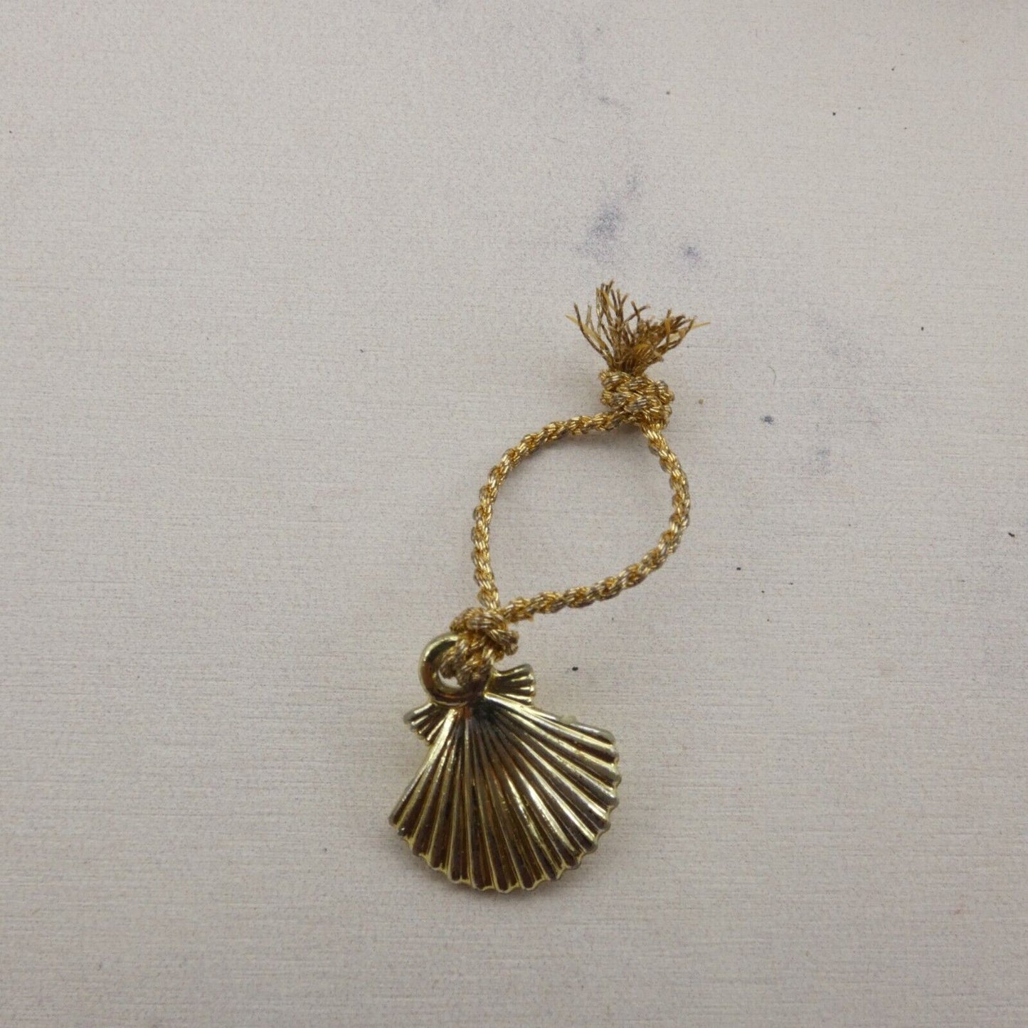 Barbie Doll Necklace Gold Tone Seashell Pendant Jewelry Tropical Accessory